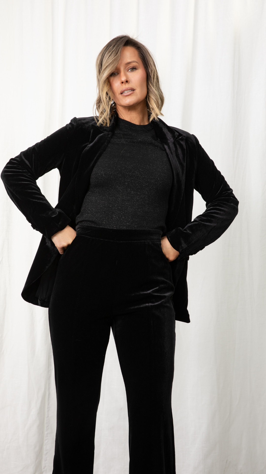 Alessandra Stretch Velvet Pants - Black