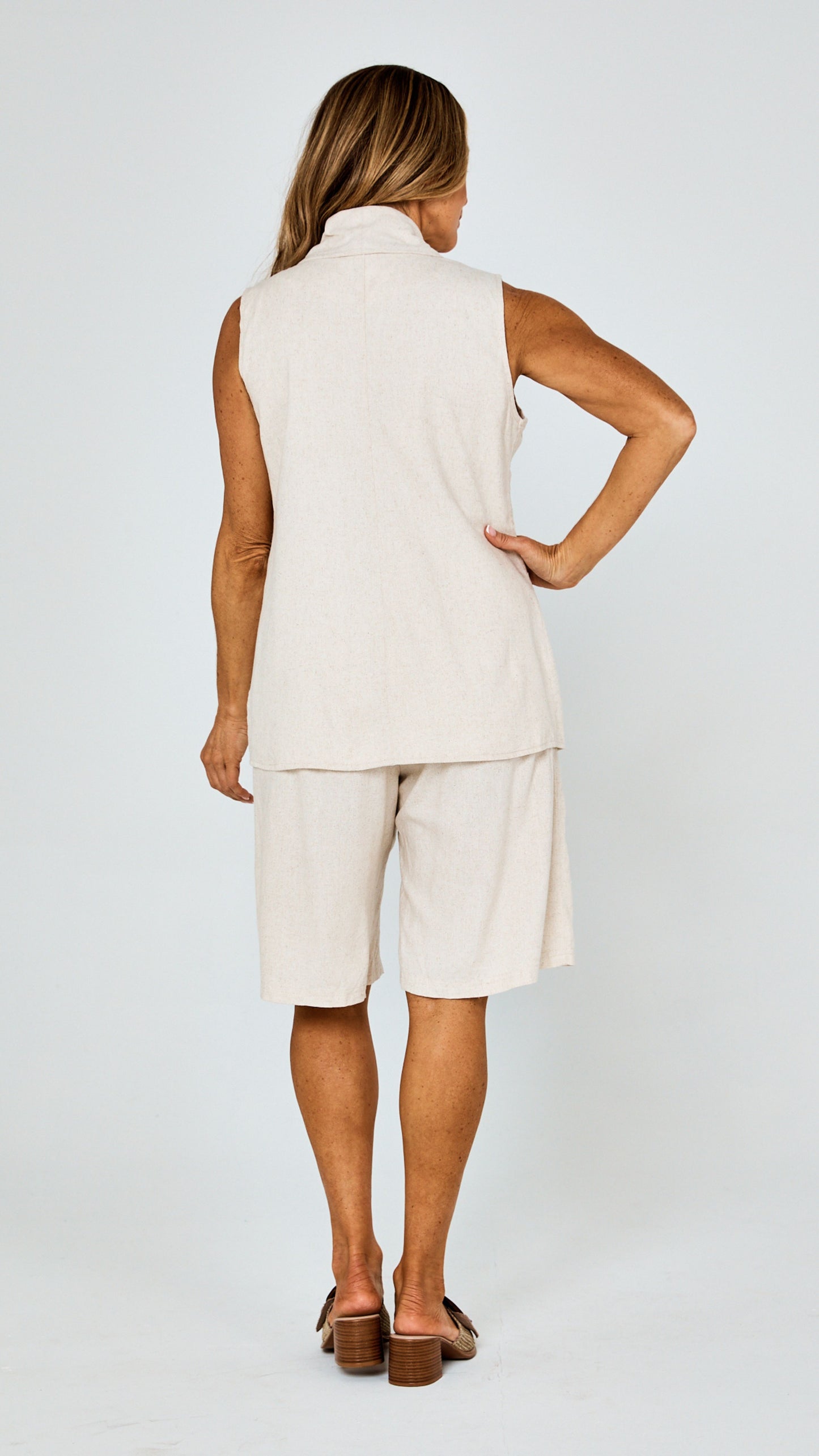 Hannah Linen Rami Bermuda Shorts - Beige