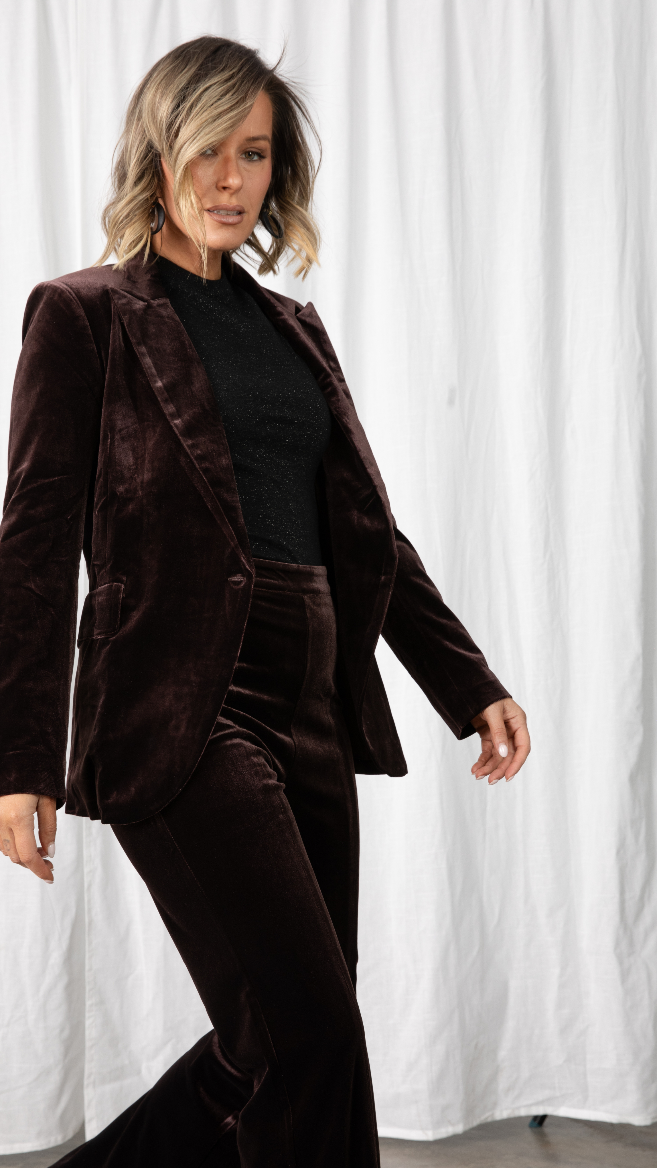 Alessandra Stretch Velvet Blazer - Chocolate