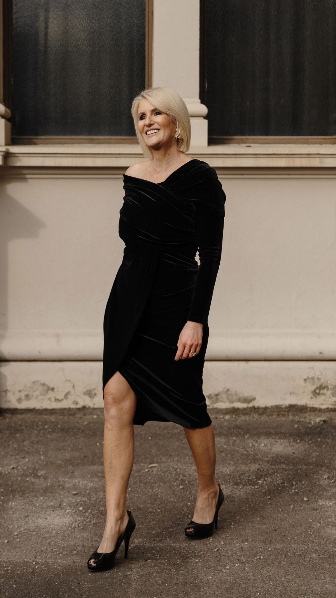 Moss Velvet Dress - Black