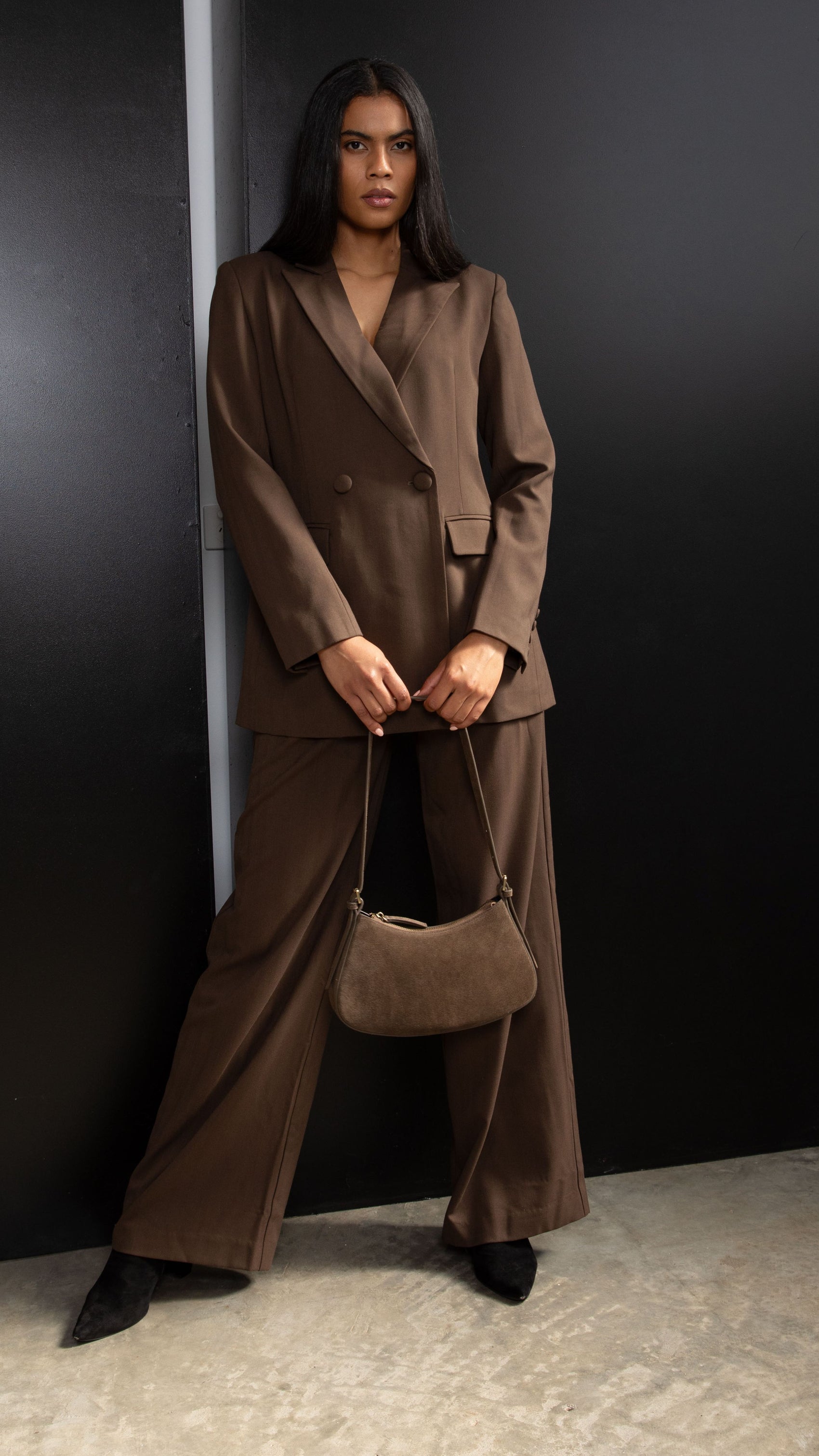 Ravyn Suede Clutch Handbag - Mocha