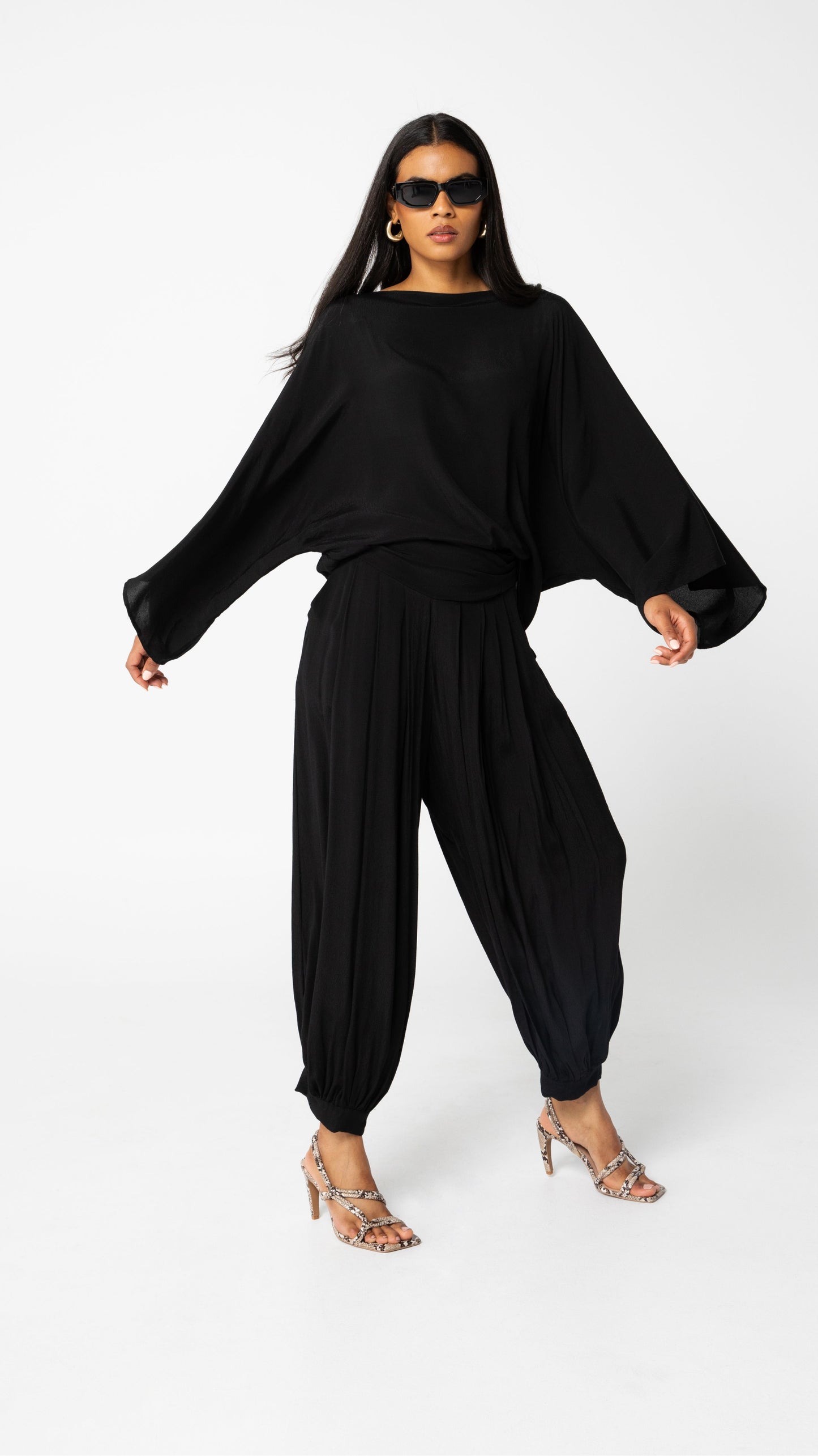 Echo Viscose Relaxed Style Top - Black