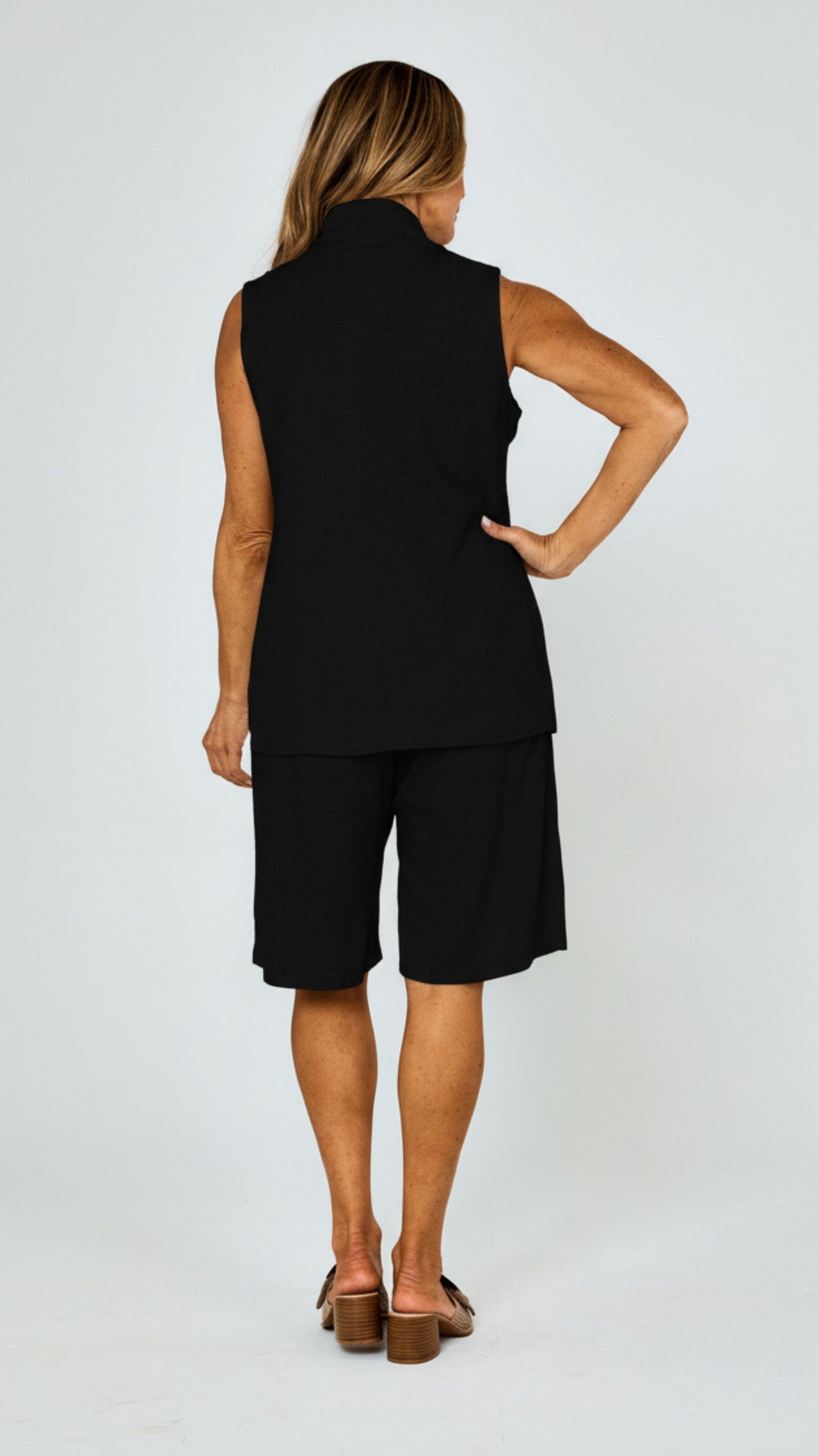 Hannah Linen Rami Vest - Black