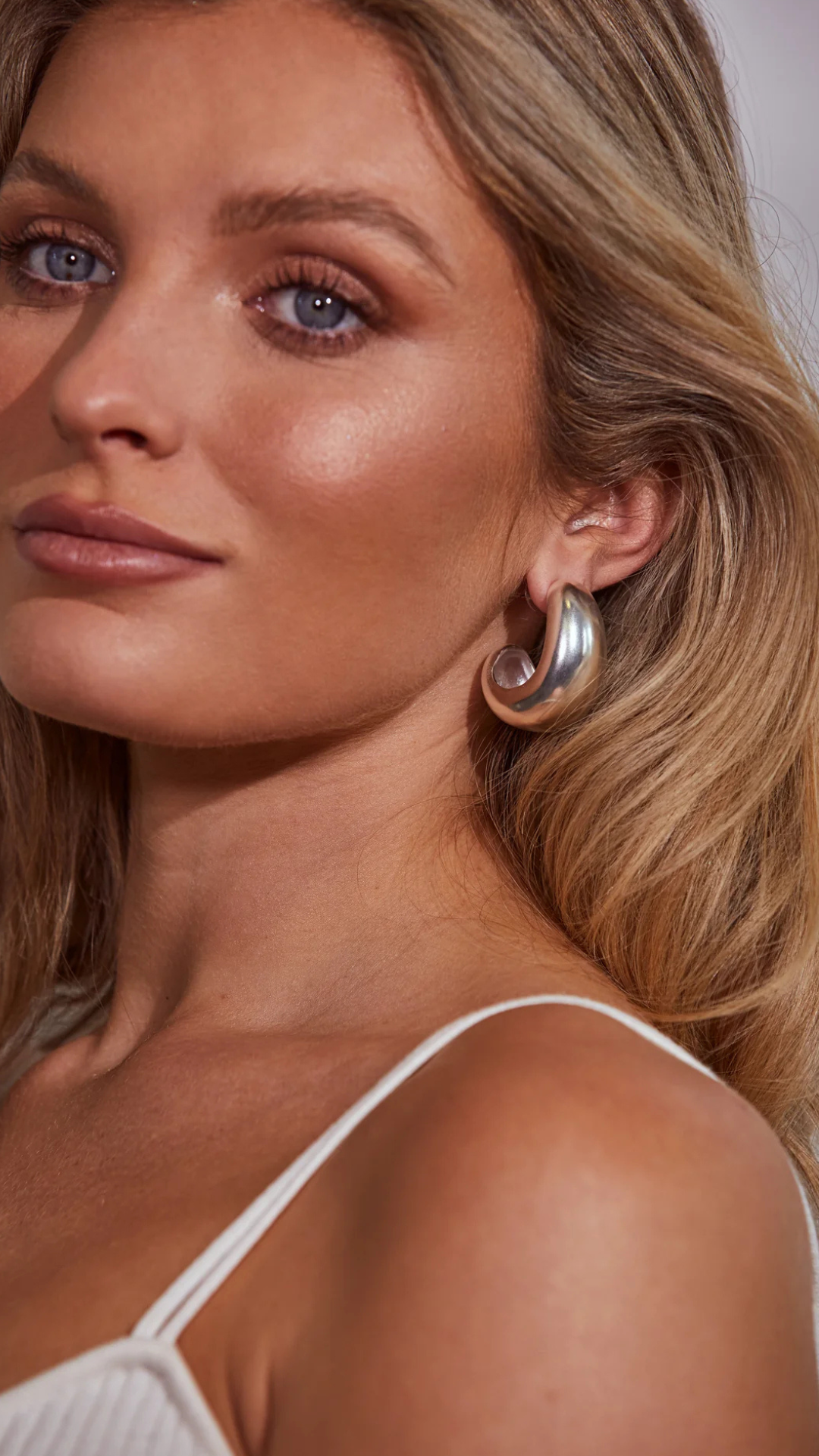 Kitte Jet Set Earrings - Silver